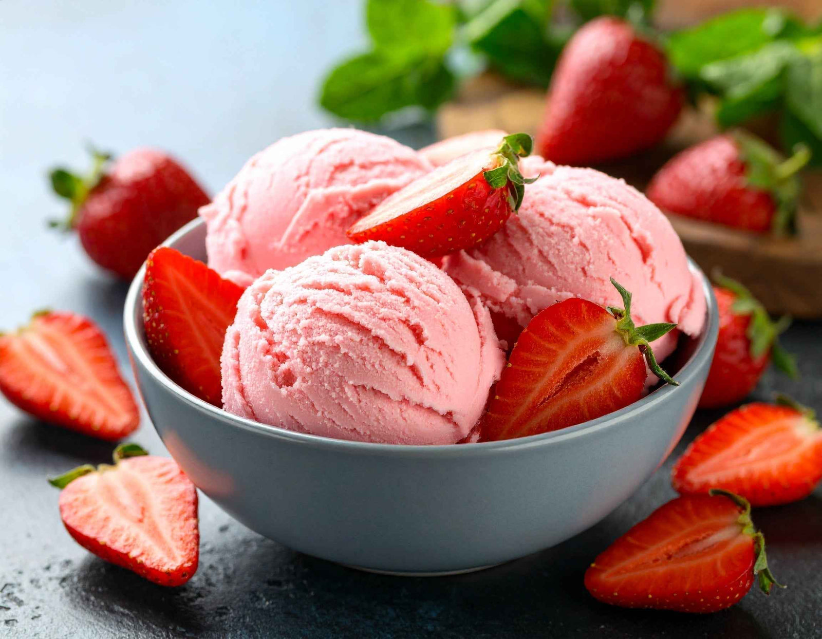 Strawberry lce Cream (No Egg) - BRIOBITE